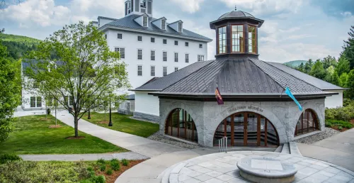 Sullivan Museum and History Center