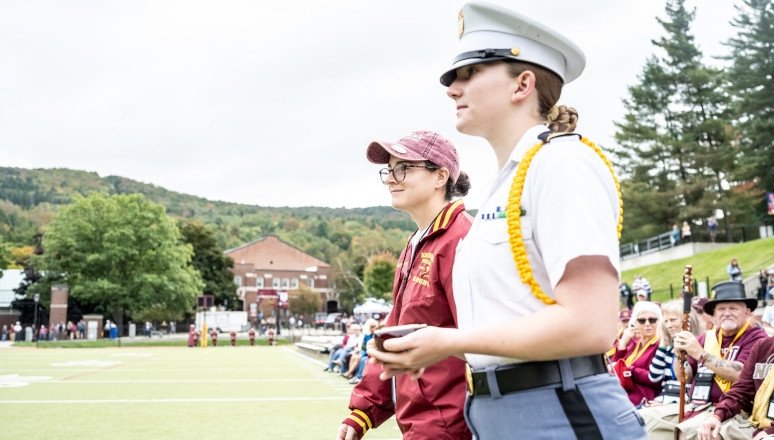 Homecoming 2024 Alumni Parade - alumni award presentation