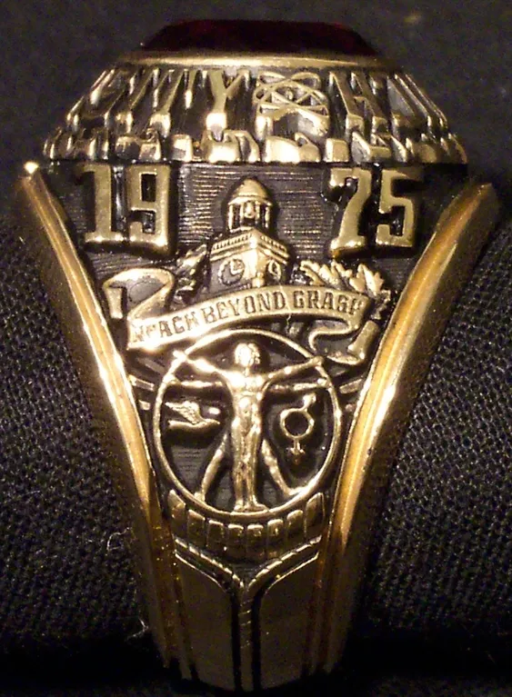 1975 class ring